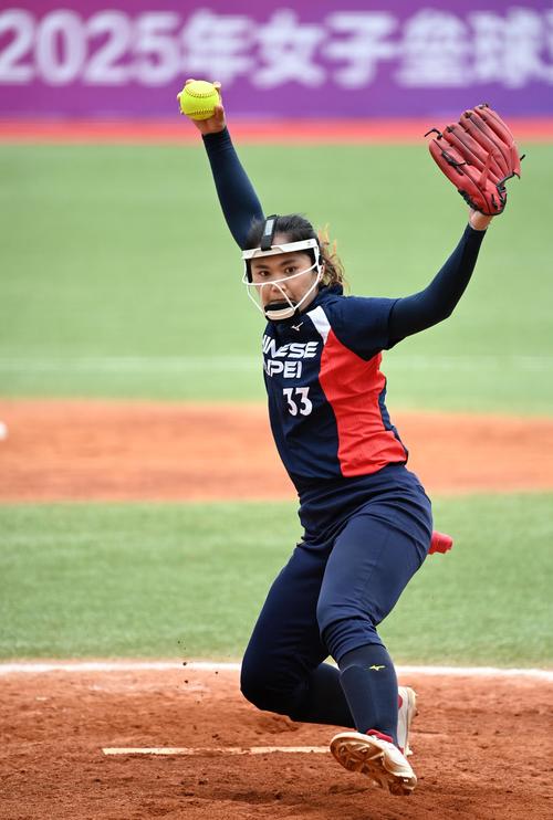 20分大胜卫冕冠军！活塞豪取8连胜，终结对绿军12连败，避免横扫