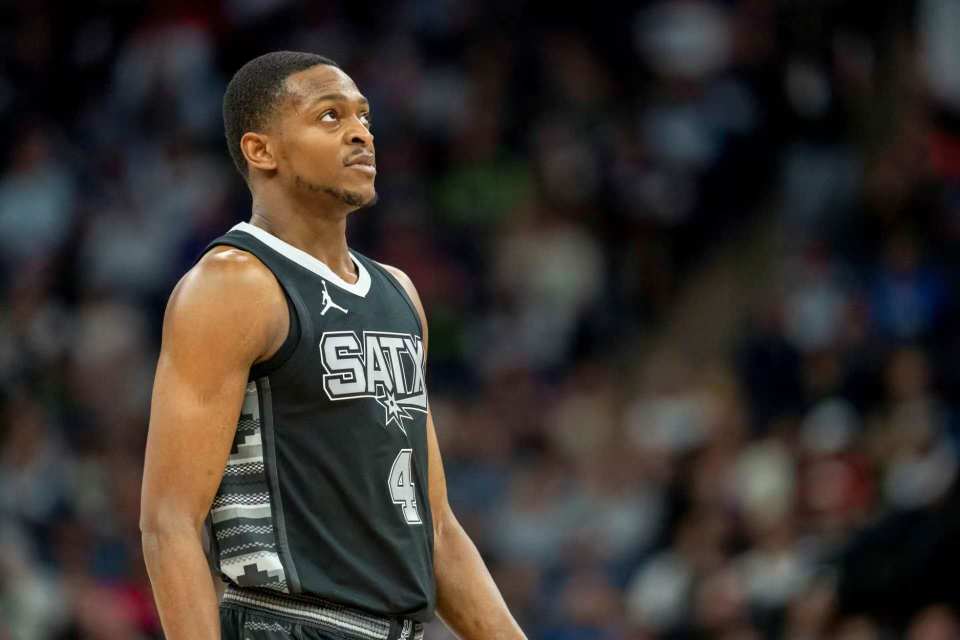 格罗斯：多特无法在每三天一赛的情况下，保持在