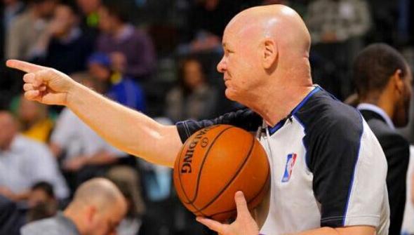 解析多伦多蓝鸟队如何利用全加拿大的市场支持在引援时获取竞争优势