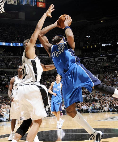 — @Nilsola10 来源：Barça Universal🚨 特尔施特根与米歇尔之间已进行对话。