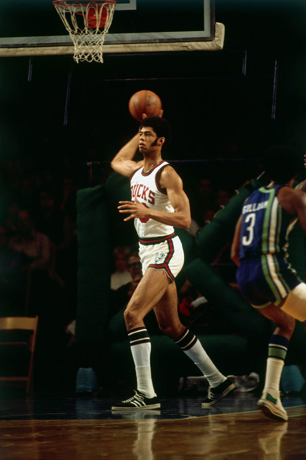 图片报：努贝尔能否留在斯图加特和他是否会大降薪有很大关系