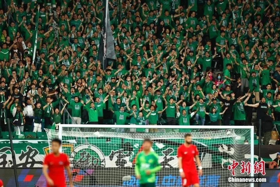 C罗发专访预告片：乔治娜问我要戒指；我资产早就超10亿美元