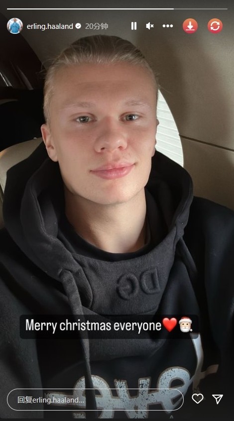 圣地亚哥教士队核心马查多由于手肘酸痛，在 2025 赛季末转为 DH 出赛